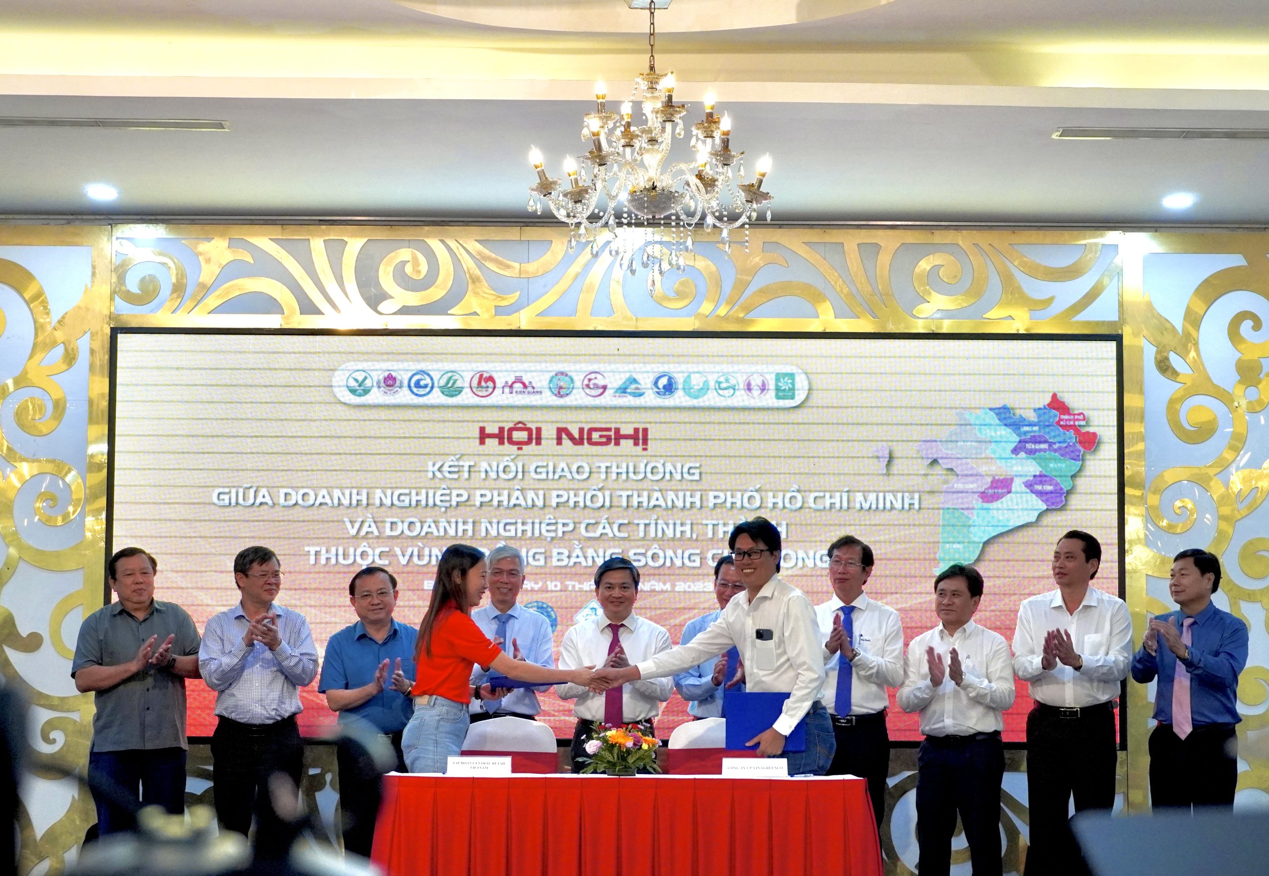 Central Retail ký kết Hợp đồng thương mại và Thỏa thuận hợp tác với nhiều Doanh nghiệp, Hợp tác xã của vùng Đồng bằng Sông Cửu Long