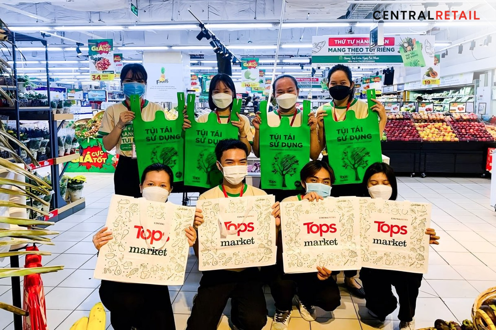Central Retail in Vietnam organizes the “Bring Your Own Shopping Bag” program at Tops Market