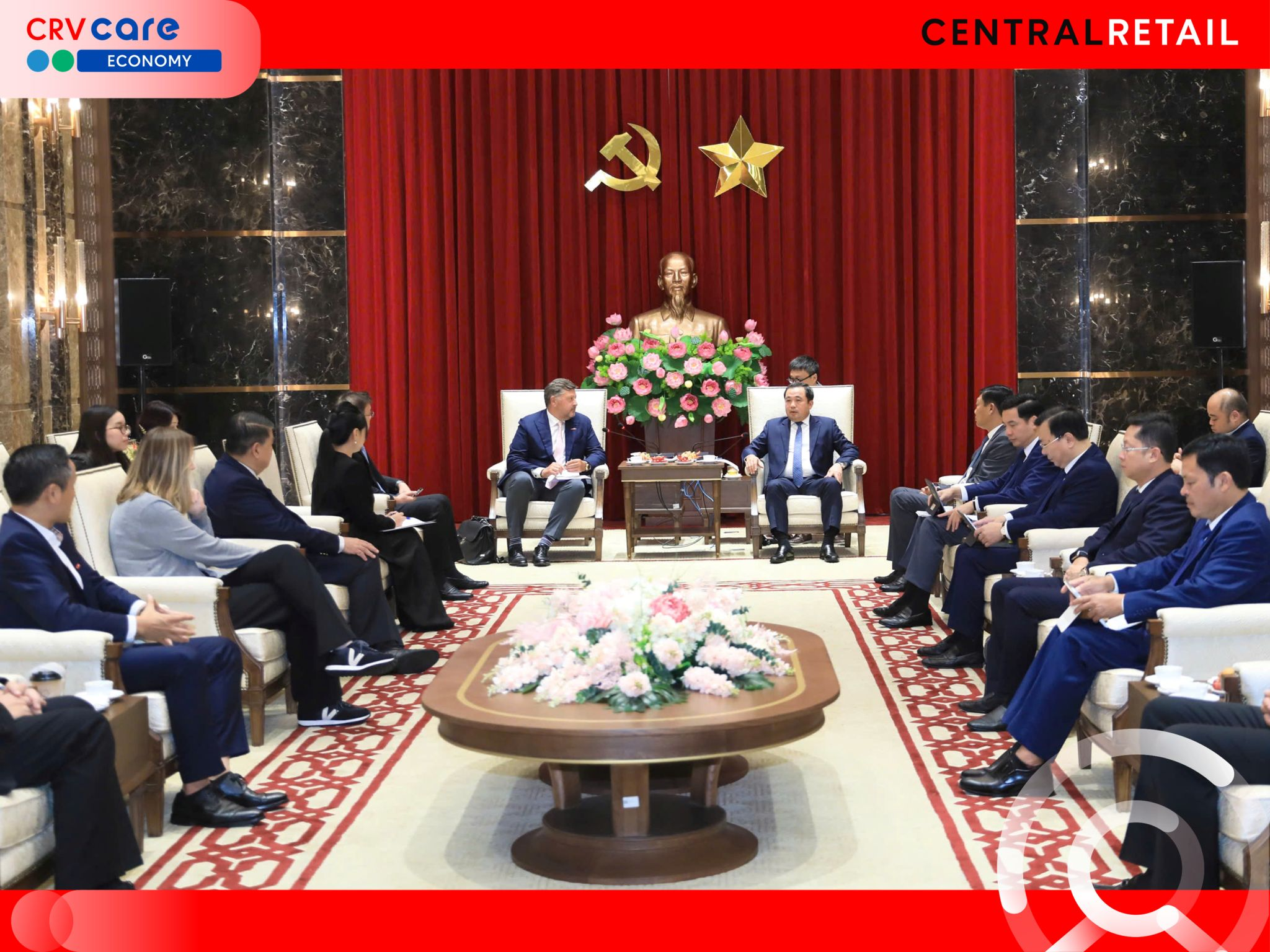 HANOI PARTY SECRETARY MEETS WITH CENTRAL RETAIL VIETNAM LEADERSHIP TO DISCUSS FUTURE INVESTMENT EXPANSION IN THE CAPITAL